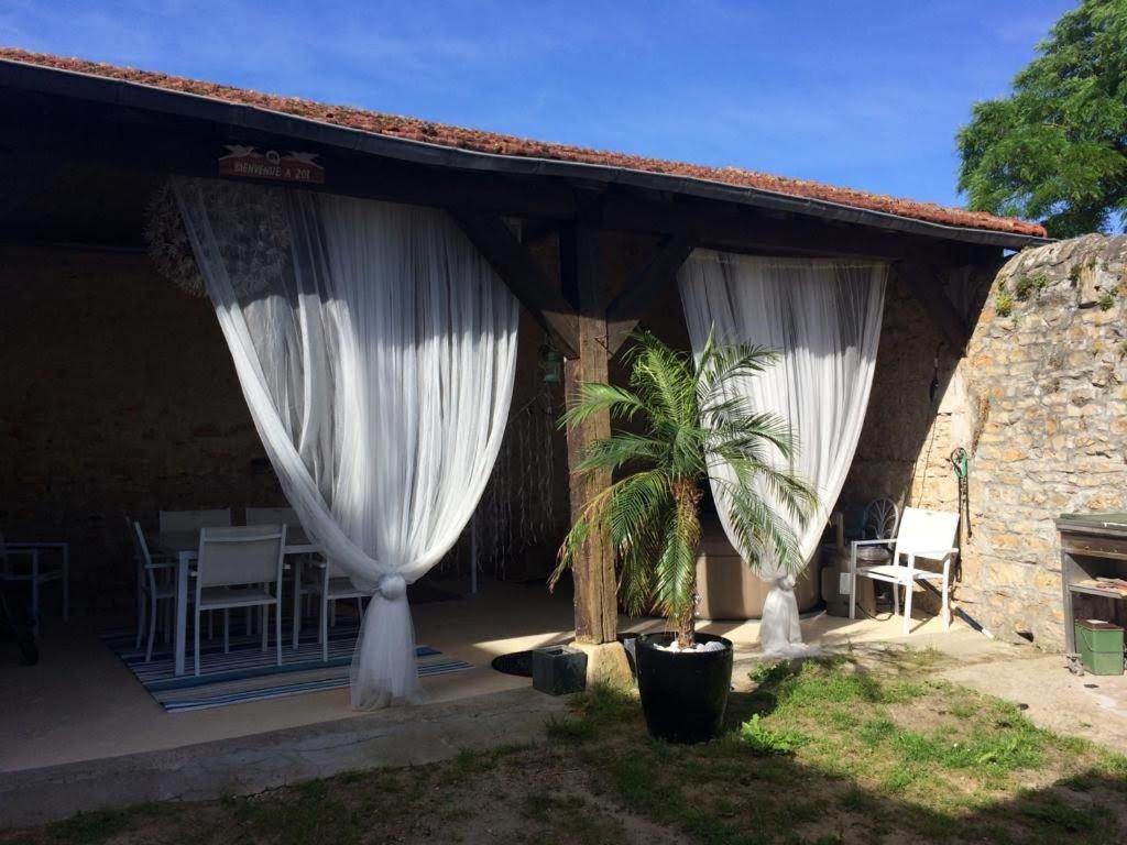 Bed and Breakfast Ecole De La Route Bleue Moiry Exterior foto