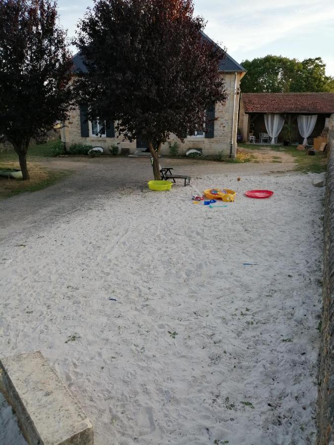 Bed and Breakfast Ecole De La Route Bleue Moiry Exterior foto